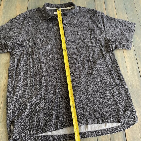 Tommy Bahama Short Sleeve Traveling Geo Camp Shirt Matte Black - Mens Large (L8) - Picture 6 of 8